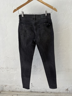 JEAN SKINNY LEVIS NEGRO en internet