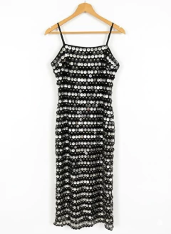 VESTIDO NEGRO CON LENTEJUELAS PLATEDAS - comprar online