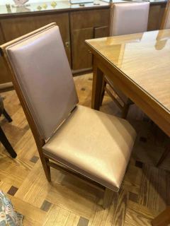 JUEGO $ 750.000 DE COMEDOR LUSTRADA CON VIDRIO - 8 SILLAS -TAPIZADO DE CUERO BEIGE PERLA - tienda online