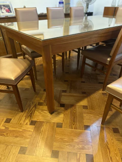 Imagen de JUEGO $ 750.000 DE COMEDOR LUSTRADA CON VIDRIO - 8 SILLAS -TAPIZADO DE CUERO BEIGE PERLA