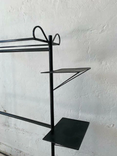 PERCHERO $ 280.000 DE HIERRO CON DOBLE BARRAL-TRES ESTANTES LATERALES. REFORZADO 1.30 X 1.90- - comprar online