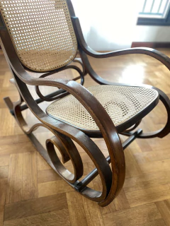 MECEDORA $ 265.000 THONET CON ESTERILLA - Galpón Chic