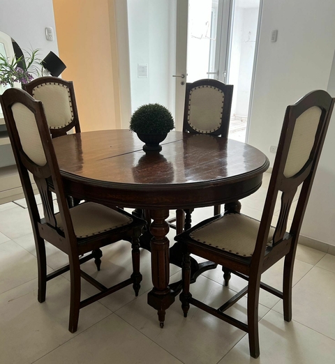 JUEGO $ 480.000 DE COMEDOR ESTILO INGLES - MESA OVALADA - 4 SILLAS MEDIDAS MESA 132X106