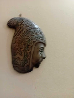 MASCARA $ 30.000 PRE COLOMBINA - 23cm y alto 28cm en internet