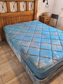 SOMMIER $ 190.000 Y COLCHON DE DOS PLAZAS- Ancho 1.40 Largo 1.90 Alto 55 cm - comprar online