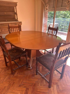 MESA $1.100.000 REDONDA EXTENSIBLE ESTILO: ART DÉCO CEDRO LUSTRADO PIE CENTRAL CUADRADO CON PATAS TORNEADAS EN BOLA. - comprar online