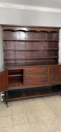 APARADOR $ 450.000 ANTIGUO DE MADERA MACIZA- • ALTO: 1,97 M • FRENTE: 1,55 M • PROFUNDIDAD: 0,60 M- en internet