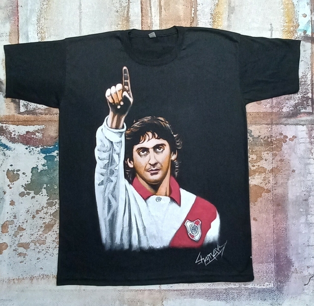 REMERA DE ENZO FRANCESCOLLI PINTADA A MANO 2 thumbnail 2