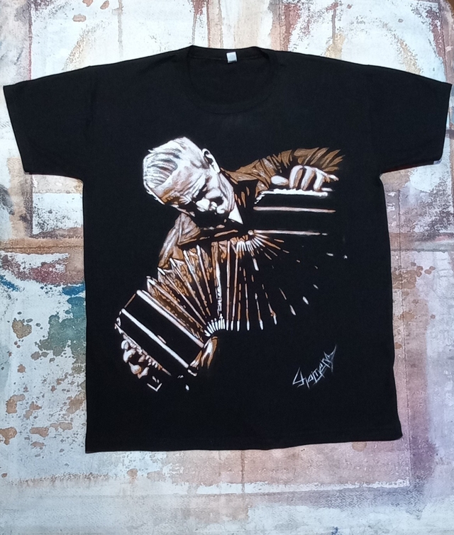 Remera De Astor Piazzolla Pintada A Mano thumbnail 2
