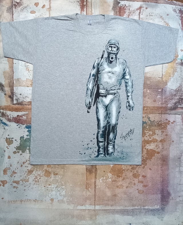 Remera Del Eternauta Pintada A Mano 3 thumbnail 2