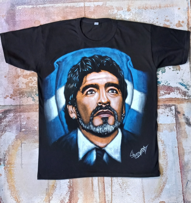 Remera De Diego Maradona Pintada A Mano 11 thumbnail 2