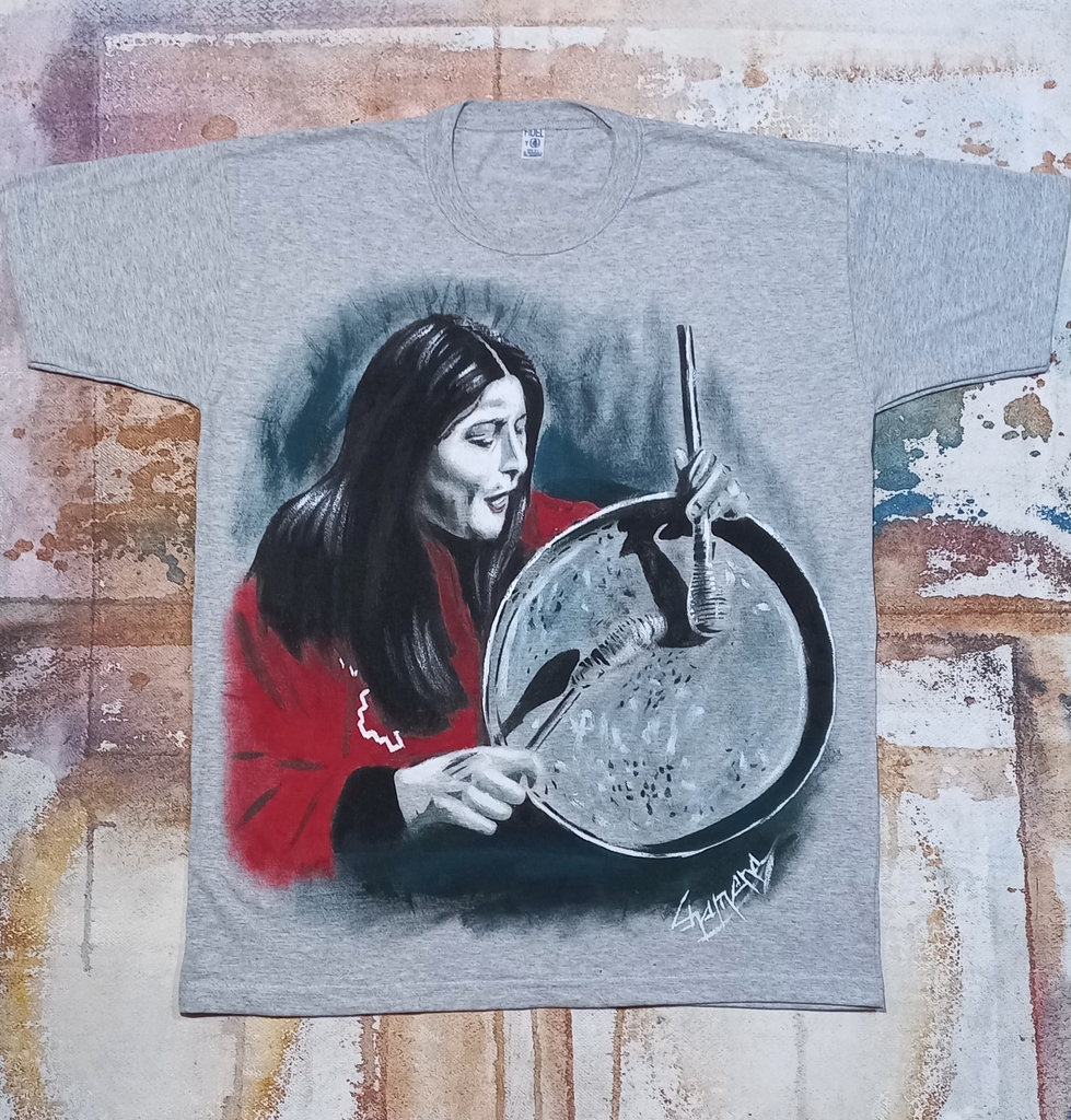 Remera De Mercedes Sosa Pintada A Mano 3 thumbnail 3