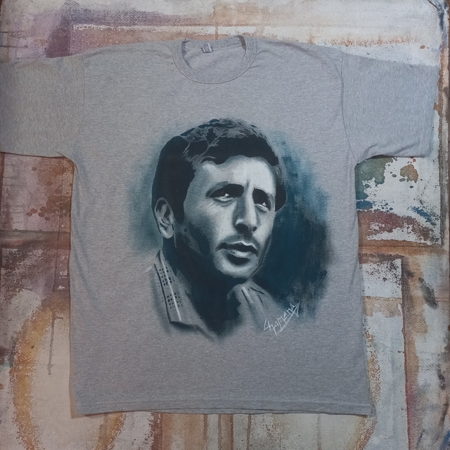 Remera De Santucho Pintada A Mano thumbnail 2
