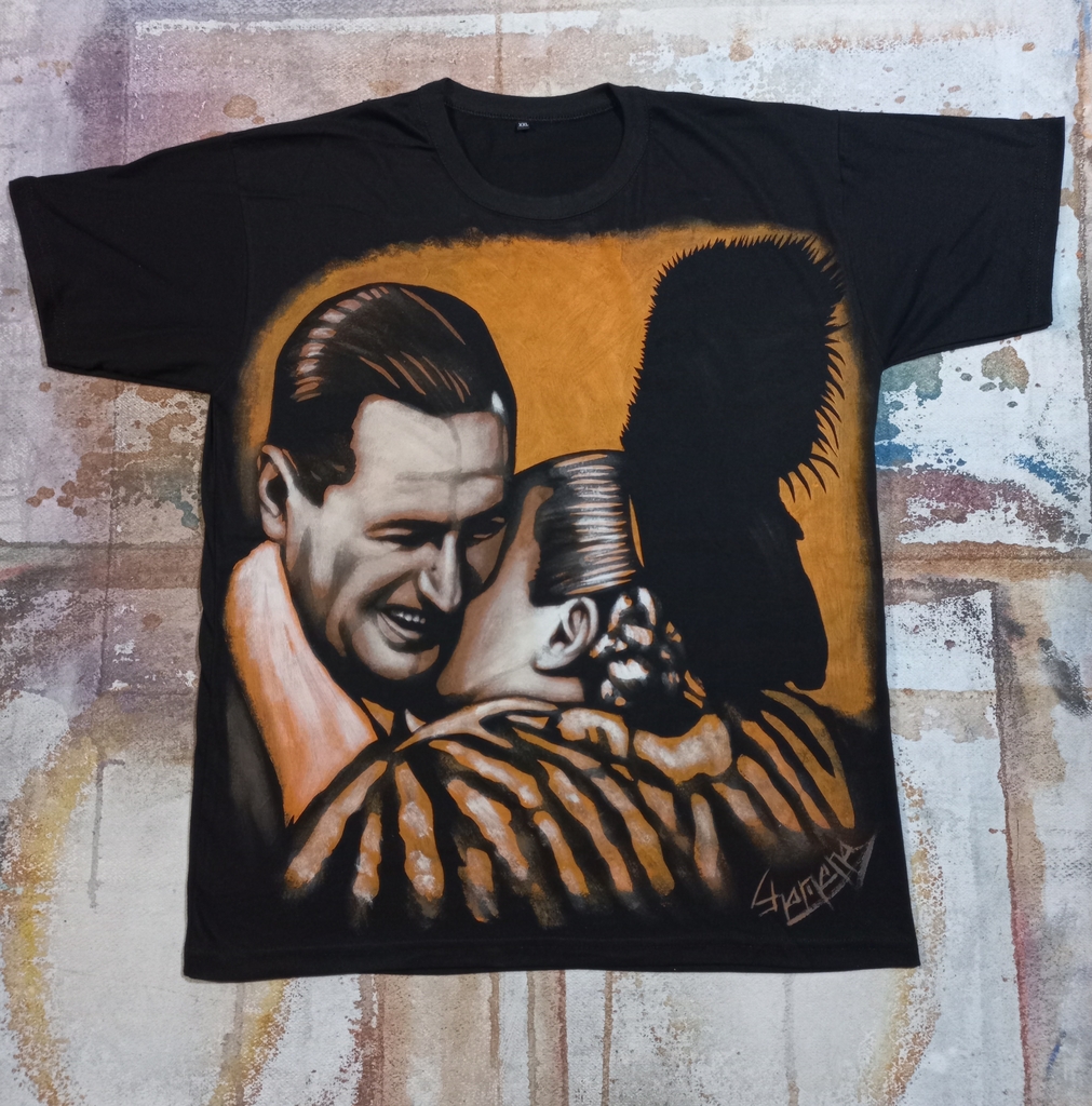 REMERA DE EVA Y PERÓN PINTADA A MANO 1 thumbnail 3