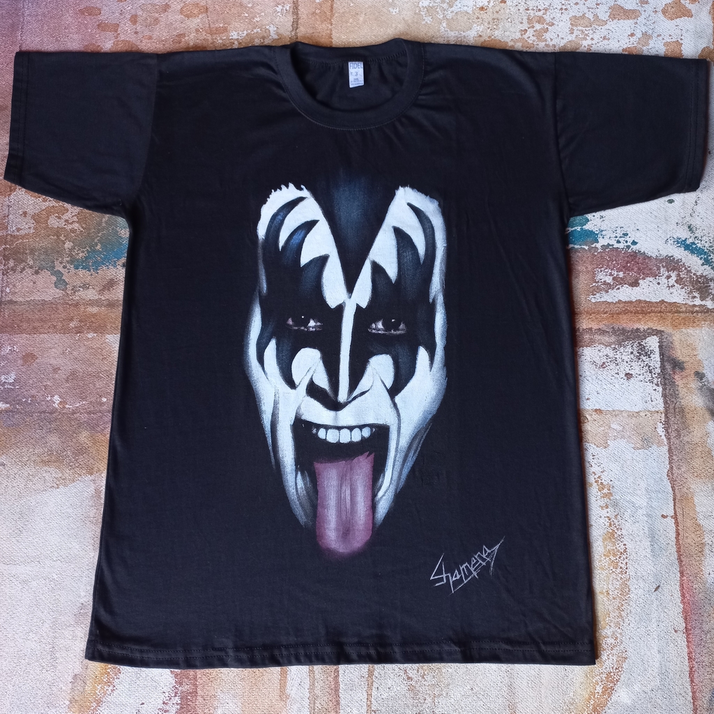 Remera De Kiss Pintada A Mano 1 thumbnail 3