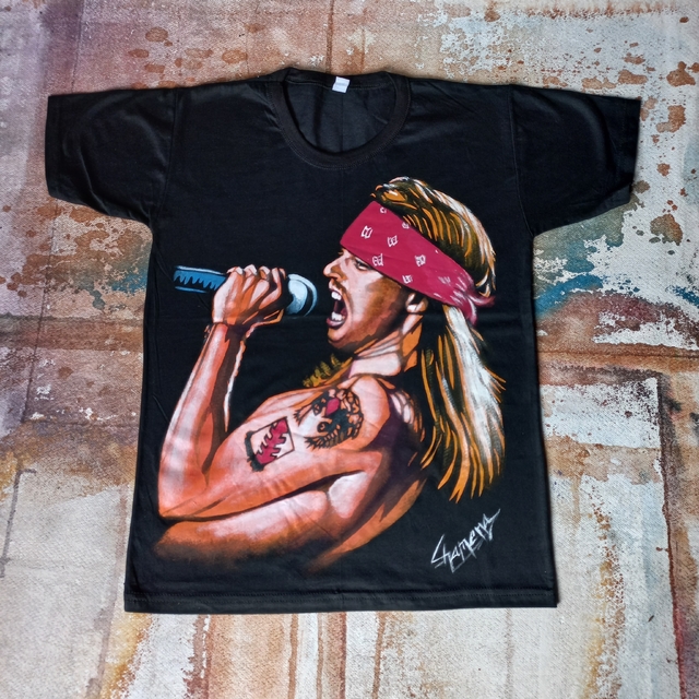 Remera De Axl Rose Pintada A Mano thumbnail 2
