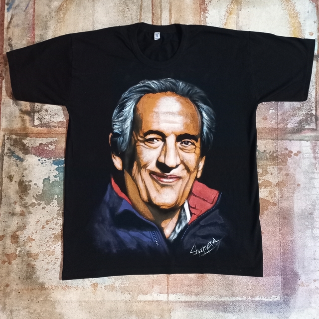 REMERA DE JUAN MARIA TRAVERSO PINTADA A MANO thumbnail 2
