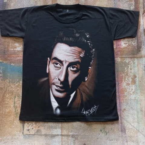 REMERA PINTADA A MANO DE ENRIQUE SANTOS DISCEPOLO