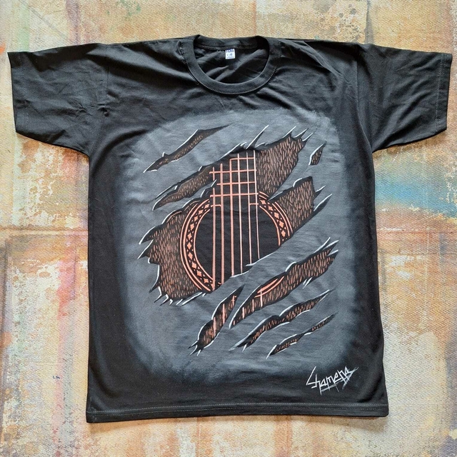 Remera De Guitarra Criolla Pintada A Mano thumbnail 2