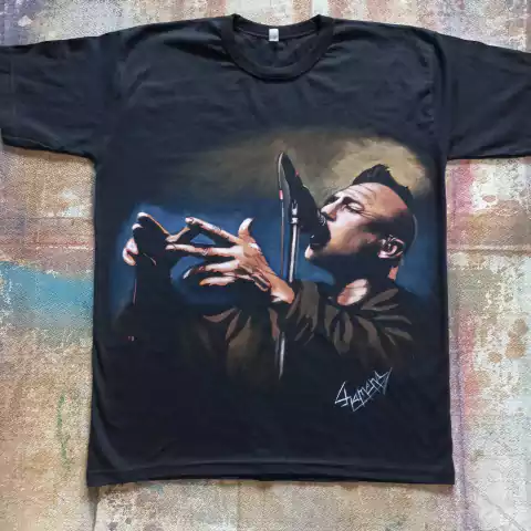 REMERA PINTADA A MANO DE IORIO 1