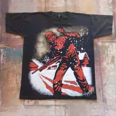 REMERA PINTADA A MANO DEL ETERNAUTA 1