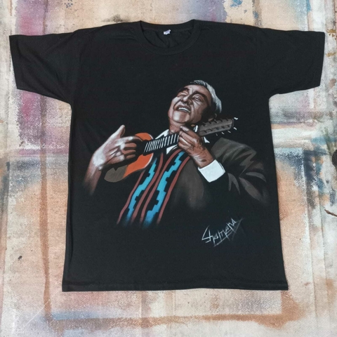 REMERA PINTADA A MANO DE JAIME TORRES