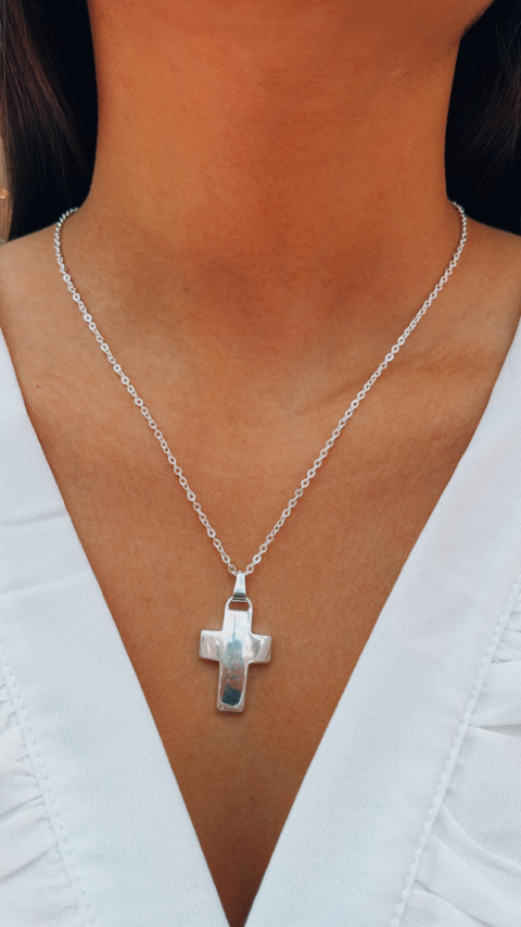 CADENA CON CRUZ