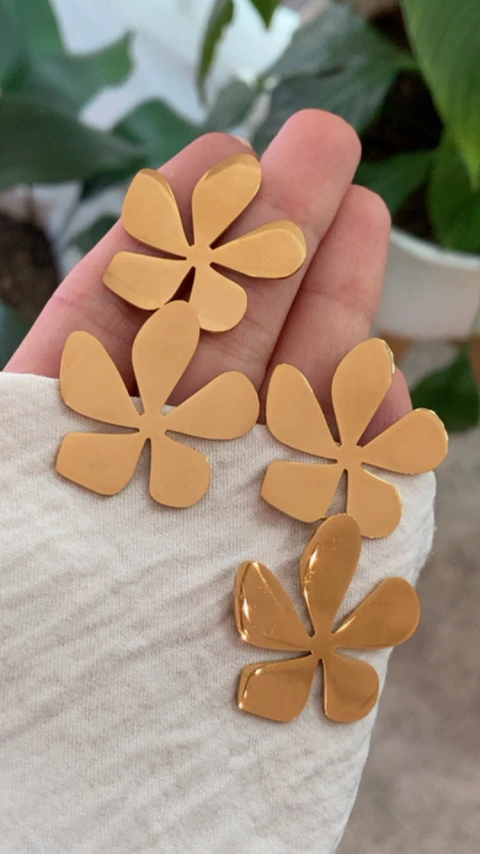 AROS ACERO GOLD FLOWERS - comprar online
