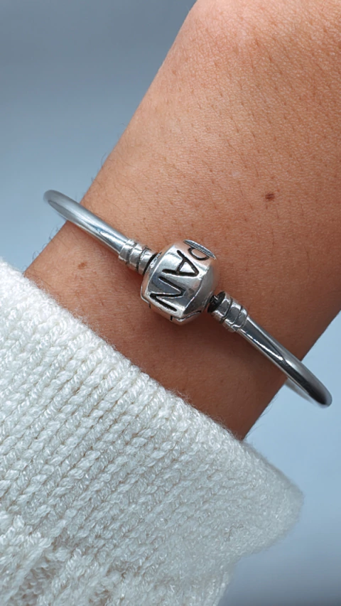 PULSERA RIGIDA CON CIERRE CILINDRICO - comprar online