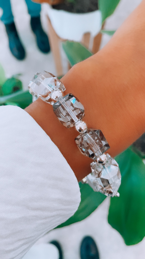 PULSERA CRISTALES CUADRADOS GRIS
