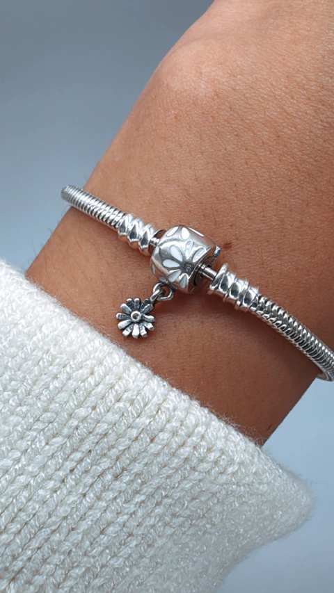 PULSERA CON CIERRE CON FLORES - comprar online