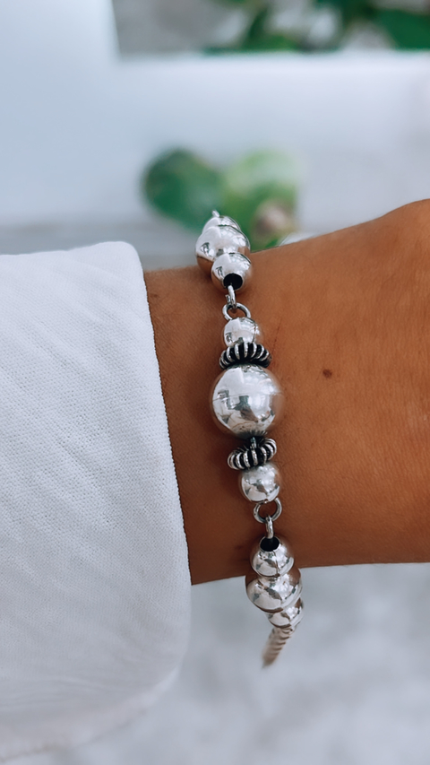 PULSERA BOLAS DISTINTOS TAMAÑOS