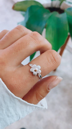 Anillo flor de plata y oro