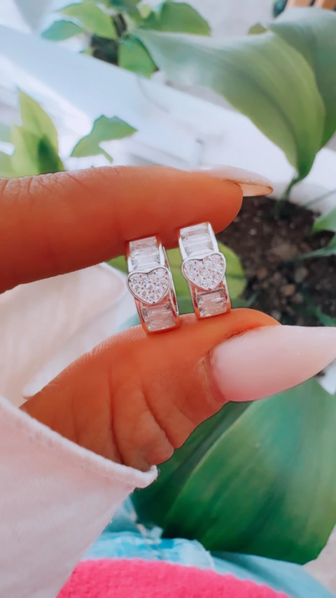 ARGOLLAS CUBIC Y CORAZÓN