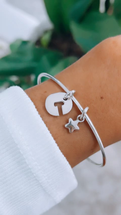 ESCLAVA PERSONALIZADA INICIAL MAS DIJE en internet