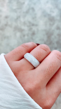 Anillo bombé en pavé en internet