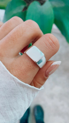 anillo liso sello