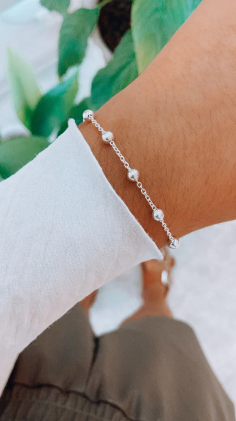 PULSERA BOLITAS Y CORAZON TIFFANY