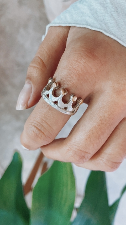 Anillo Corona de plata y oro