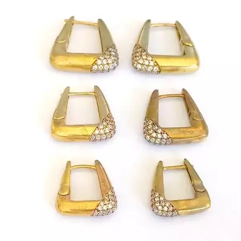 ARGOLA TRIO QUADRADAS LISAS COM PONTA CRAVEJADA