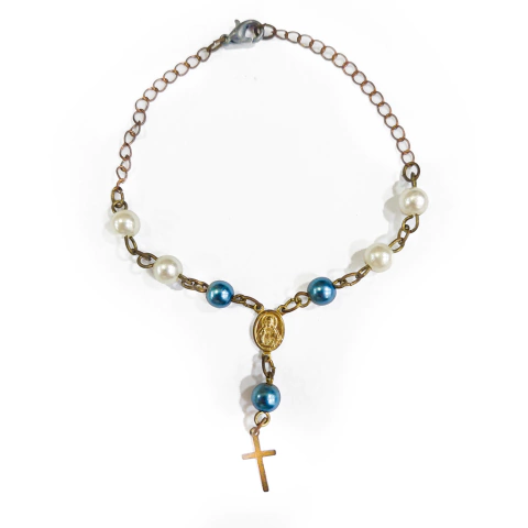 Pulseira Terço com 4 Pérolas e 3 Bolas