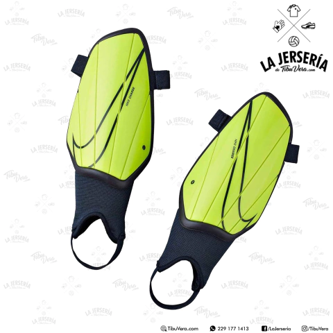 Espinilleras Nike Charge Grid