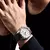 Relógio Masculino Pulseira Preta Mostrador Prata - comprar online