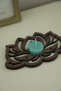 PORTAVELA FLOR DE LOTO - Somos de Madera