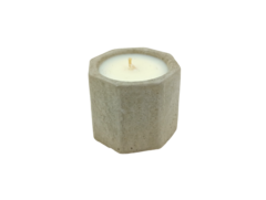 VELA AROMÁTICA CON CITRONELA - comprar online