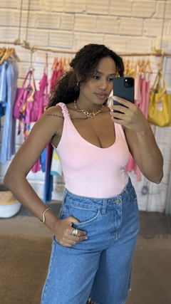 Body Taiane Rosa Bebê na internet