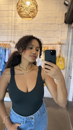 Body Taiane Preto na internet