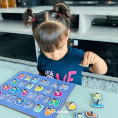 BABEBI - MEU PRIMEIRO QUEBRA CABEÇA - ALFABETO - Mamu Kids Store