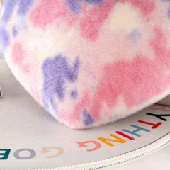 GLOVELEYA - ALMOFADA PELÚCIA CORAÇÃO - TIEDYE