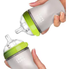 MAMADEIRA DE SILICONE COMOTOMO VERDE 250ML - Mamu Kids Store